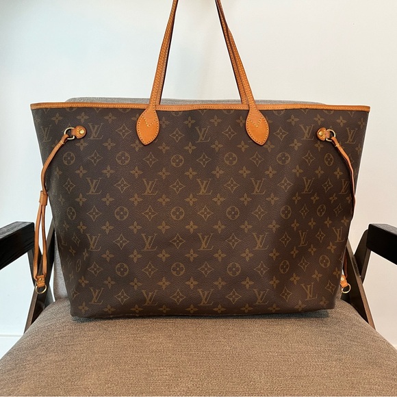Authentic Louis Vuitton nevefull gm - Picture 2 of 15